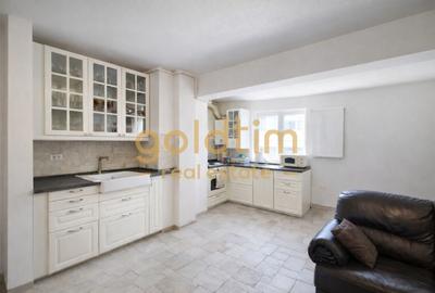 Apartament cu 3 camere semidecomandat, mobilat în Popești-Leordeni