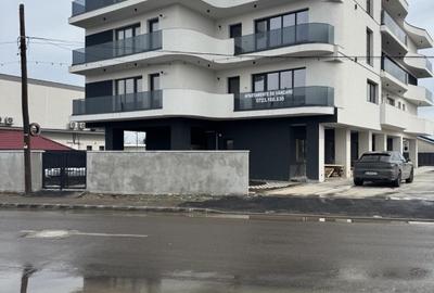 Apartament cu 2 camere decomandat în Tomis Plus