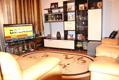 3 Camere, decomandat, parter+curte privata! Vanzare apartament in Targoviste - M - 10