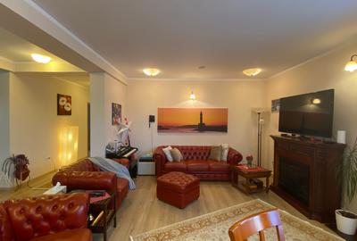 Se vinde URGENT Vila 6 camere Otopeni zona 23 August - 25