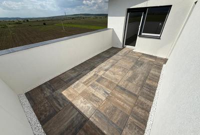 Penthouse 2 camere, terasa 14 mp, lift, dressing, incalz pardos, baie cu geam - 2