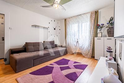 Vânzare apartament cu 2 camere, semidecomandat, zona Florilor - 1