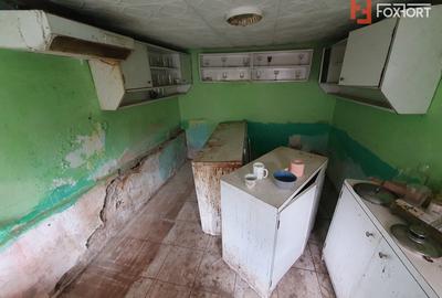Casa de vanzare cu 3 camere si teren de 1008 mp - Deta - 11