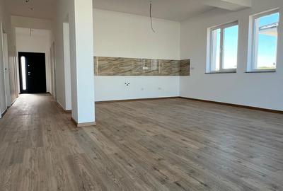 Casa parter individuala 5 camere | Tunari - 2