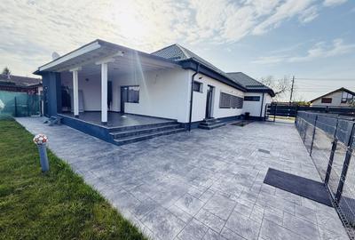 Giroc Central | Casă renovată complet | 4 camere | 2 bai - 1