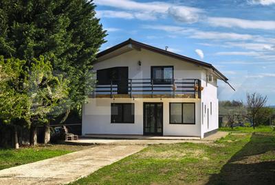 Casă, 287 mp utili , teren generos 2250 mp– Valea Ursului - 2