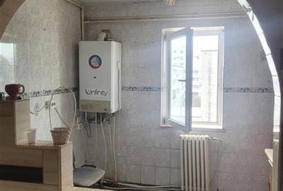 Apartament 3 camere semidecomandat, zona Neagoe Voda - 8
