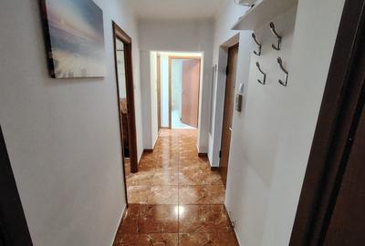 Apartament cu 2 camere decomandat, mobilat în Brâncoveanu