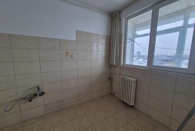 METROU 1 MAI apartament 2 camere FARA RISC SEISMIC - se accepta credit - 5