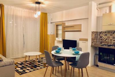 Apartament cu 2 camere decomandat, mobilat în Central