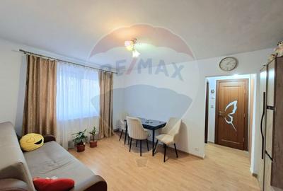 Apartament cu 2 camere semidecomandat, mobilat în Aurel Vlaicu