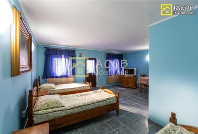Pensiune cu 15 camere de cazare, restaurant, corpuri administrative, terenuri cu - 30