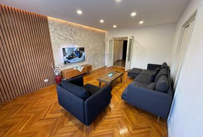 Apartament cu 4 camere decomandat, mobilat în Aviatorilor