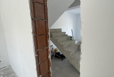 Domnești, vila individuala, 4 camere, suprafață 140mp, teren 400mp, utilitati - 14