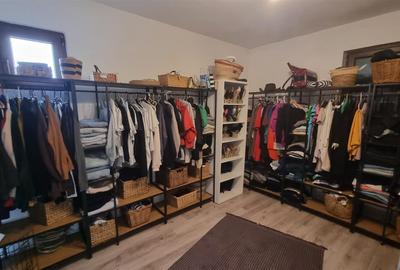 Casa de vanzare moderna cu costuri reduse, panouri solare si spatiu comercial in - 10
