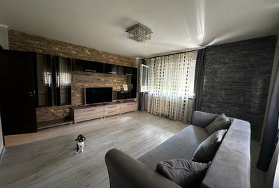 Apartament cu 2 camere decomandat, mobilat în Băneasa