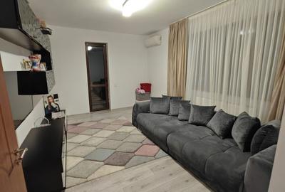 Apartament cu 2 camere decomandat, mobilat în Sud