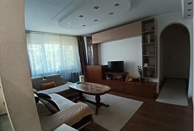 Oportunitate! Apartament cu 4 camere - etaj intermediar - zona Dacia - 16