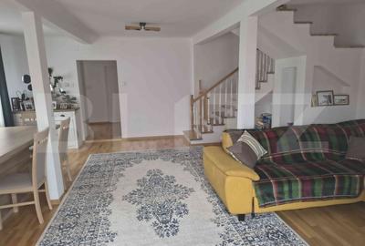 Apartament tip vilă, renovat complet, cu terasă și parcare – Baciu Regal - 2