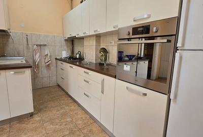 Casă cu grădină in zonă centrală - 8