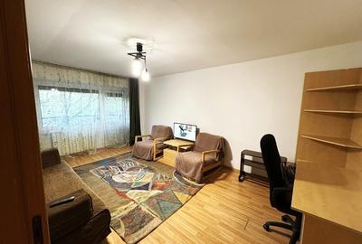Garsoniera spatioasa - balcon deschis 10 min M Timpuri Noi DB2030 - 1