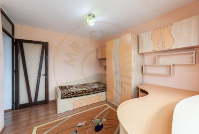 APARTAMENT DECOMANDAT - TRIVALE - ETAJ INTERMEDIAR - 3