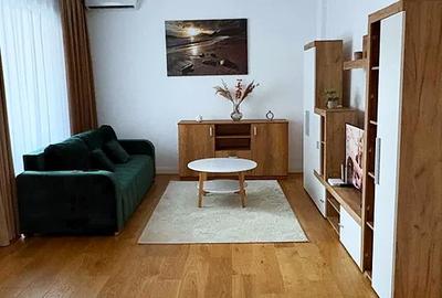 Apartament cu 2 camere decomandat, mobilat în Central