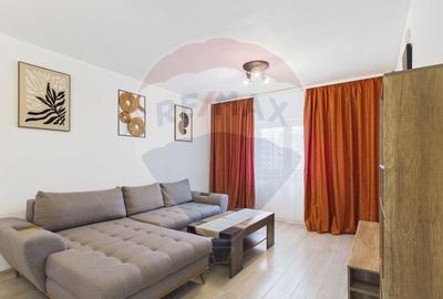 Apartament cu 3 camere semidecomandat, mobilat în Nerva Traian