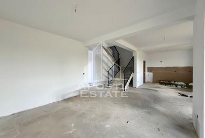 Casa individuala cu 5 camere de vanzare, Ghiroda - Facultate Medicina - 2