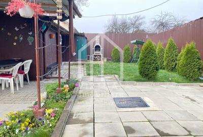 Apartament la casa de vanzare in Sibiu Lazaret, curte de 104 mp - 1