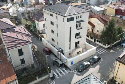 Casă individuală cu 17 camere în Unirii