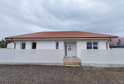 FARA COMISIOANE casa eleganta 3 camere 2 bai PARTER+pod camera tehnica terasa - 1