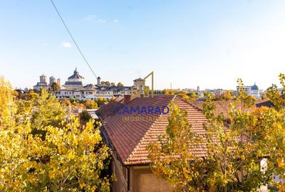 Apartament deosebit - vanzare 5 camere Bd. Unirii - Fantani - 2