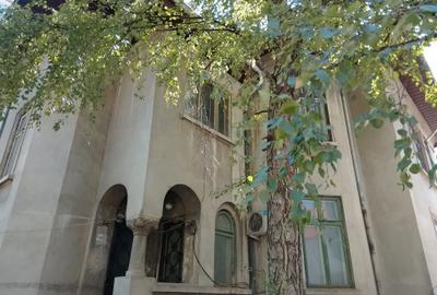 Apartament cu 3 camere în Cișmigiu