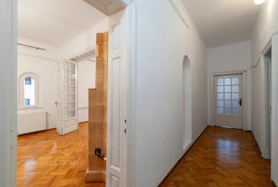 Domenii - Apartament in vila, cu garaj, 4 locuri de parcare, curte - 9