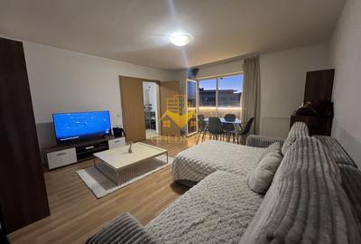 Apartament cu 3 camere semidecomandat, mobilat în Ultracentral