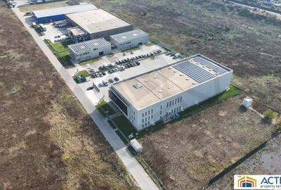 Spațiu industrial, 3624 mp în Est