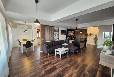 Penthouse 104,97 mp + 192,81 mp terase - piata Sudului - 2