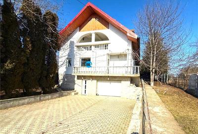 Vila 6 cam, 2400 teren, Garaj, crama,  5 drumuri Valea Adanca - 1