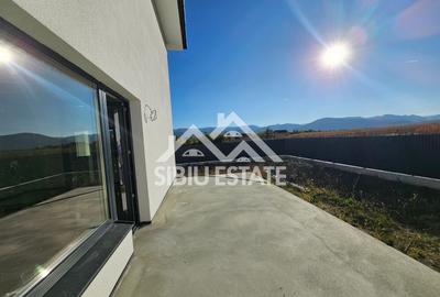 Casa 5 camere, TEREN MARE, pret BUN - 17