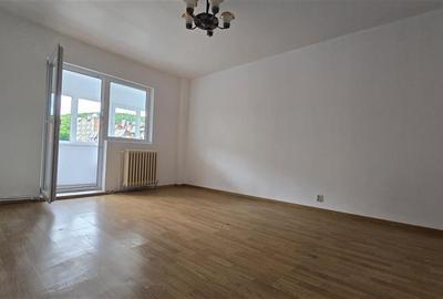 Apartament 2 camere etaj intermediar Racadau - 1