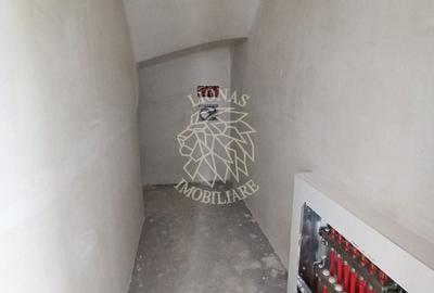 Apartament 3 camere 115 mp-balcon-parcare-panoramic-Zona Schullerwald - 9