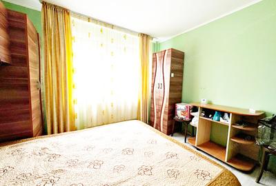 Apartament cu 3 camere decomandat, situat la etajul 7, in Micro 20. - 4
