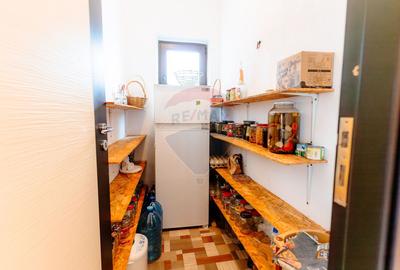 Casă de vânzare P+1 – 245 mp utili, teren 1.240 mp – Băbana,  Argeș - 7