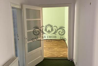 Apartement în casă, cu 3 camere de închiriat pentru birouri - 3