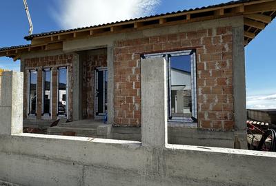 Vanzare Casa Noua 4 camere 2 Bai Terasa S.util 100 mp. Teren 425 mp. Finisata - 3