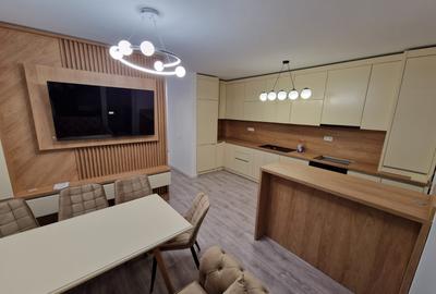 Apartament cu 3 camere semidecomandat, mobilat în Iris