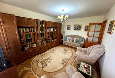 Vanzare apartament 2 camere decomandat Cornisa Bistritei - stare foarte buna - 1