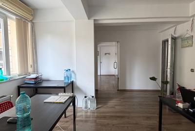 Piata Romana / cladire comerciala 2004 / duplex etaj 1+2/5 / 6 camere + receptie - 9