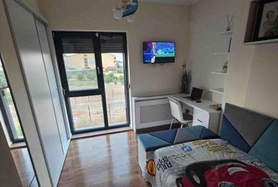 Apartament cu 3 camere decomandat în Tomis Plus
